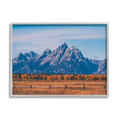 "Countryside & Mountain Peaks" encadré sur bois par Daniel Sproul