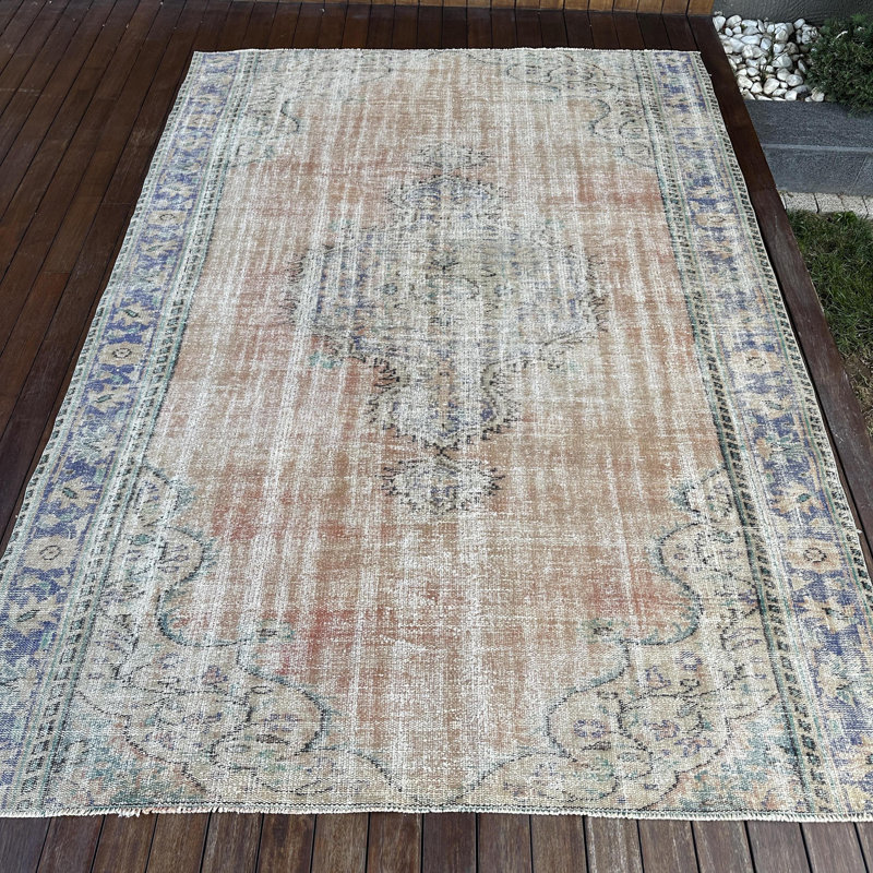 Grand tapis turc rétro en médaillon pour les espaces de salon avec des influences anatoliennes exquises et un brun chaud