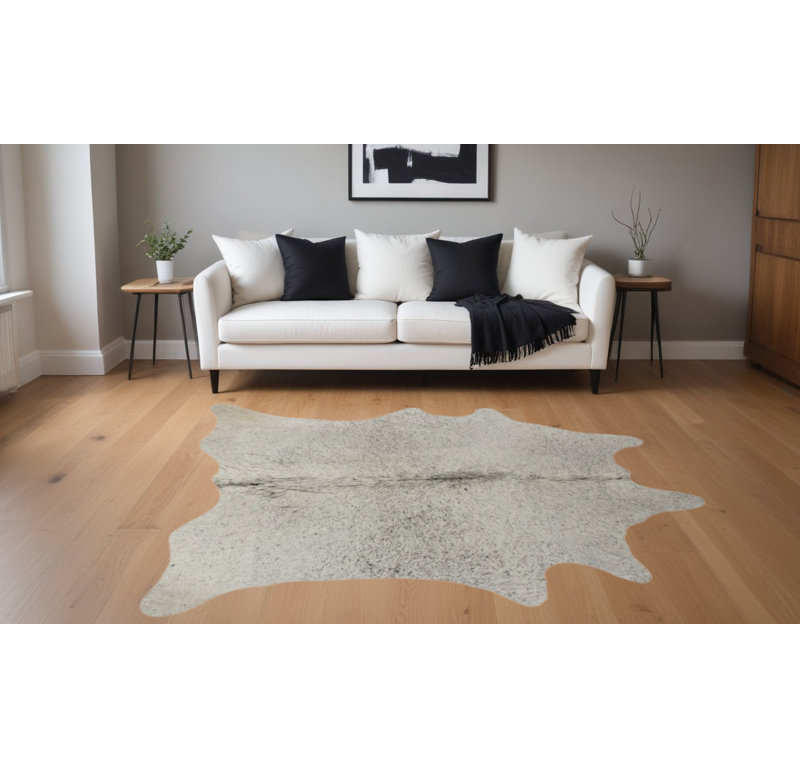 Tapis en cuir de vache gris clair noué à la main 5 pi x 7 pi