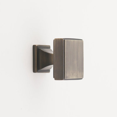 Poignée d'armoire Madelyn Carter Danford