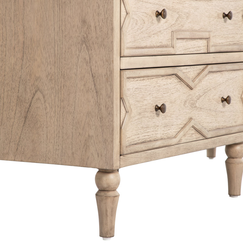 Everest Dresser