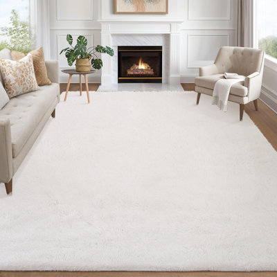 Seref Faux Fur Indoor Rug