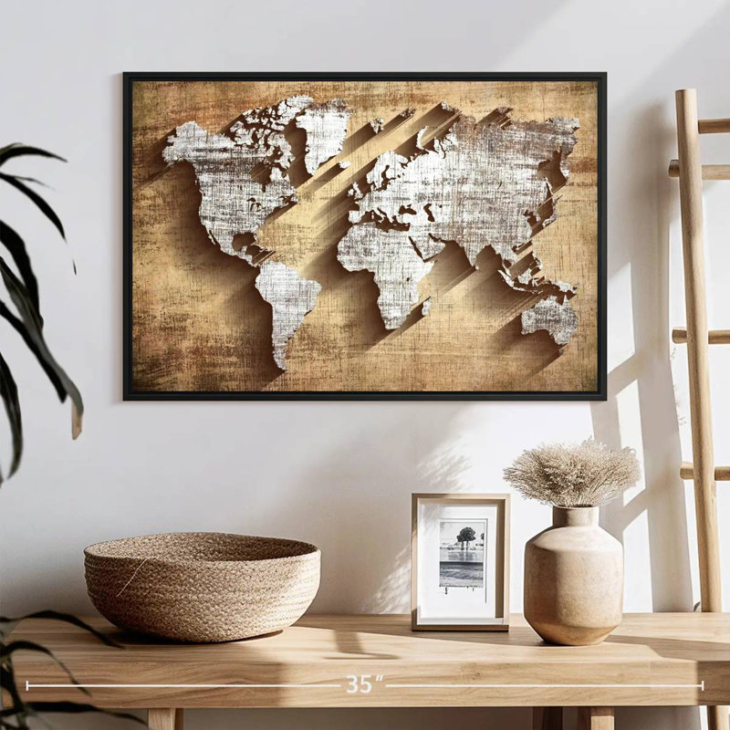 Carte du monde en bois sculpté Aliaz, H 17 po x l 25 po