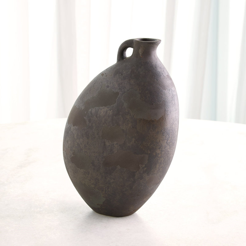Diviners Vessel-Soot