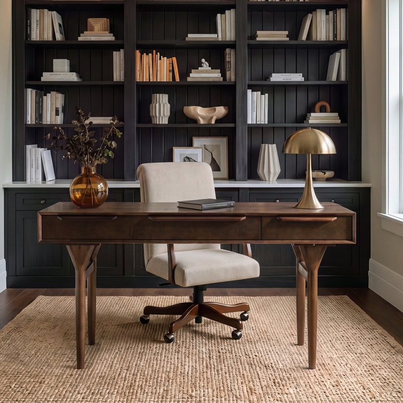 Bureau de 60 po de large avec 3 tiroirs Farrington, Auburn