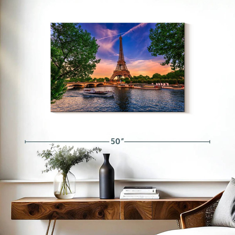 Ravi Paris Eiffel Tower, 24" H x 36" W