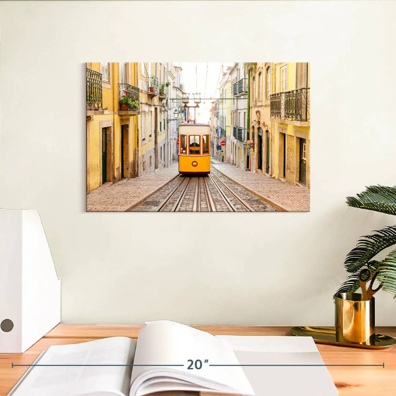 Funiculaire Sireci de Lisbonne, H 8 po x l 12 po