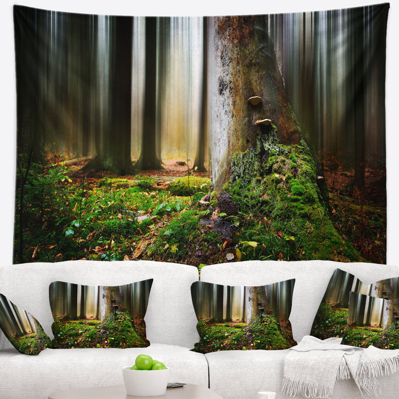 Tapisserie the landscape green forest on snowy matinée, H 32 po x l 39 po