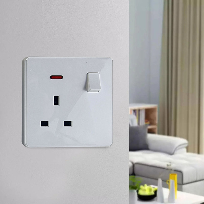 Auton Wall Mounted Socket