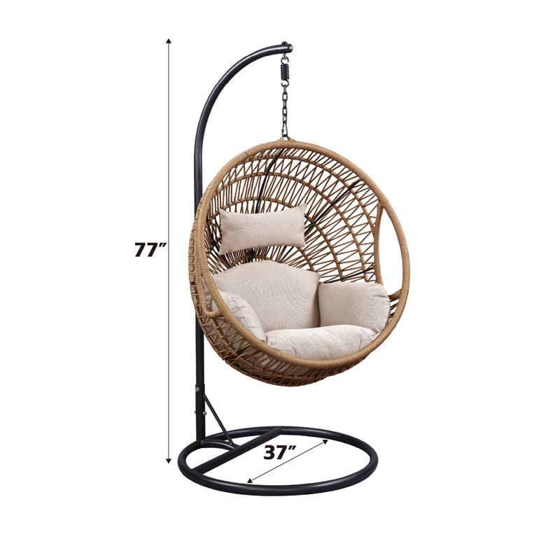 Chaise suspendue beige en corde et tissu