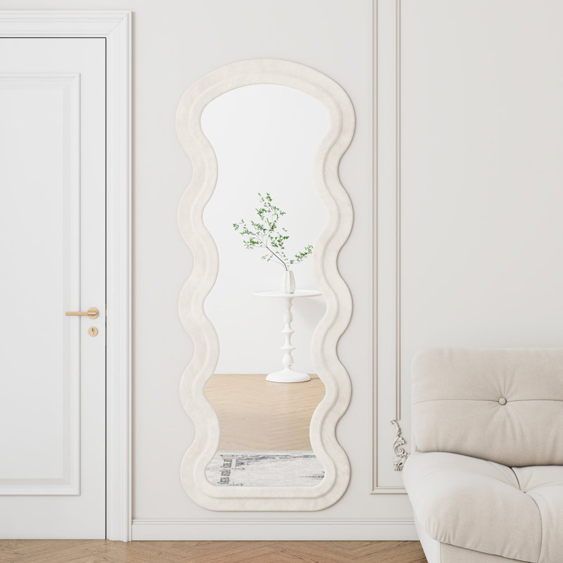 Miroir de plancher blanc en flanelle pleine longueur, toucher confortable, à l'abri des éclaboussures, miroir de 2,6 po de hauteur pour la chambre à coucher et le vestiaire, sensation de tissu doux, sans décoloration, haute