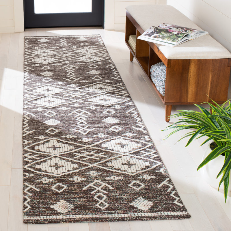 Tapis brun / ivoire Holtby Southwestern, Tapis de couloir 2 pi 3 po x 9 pi