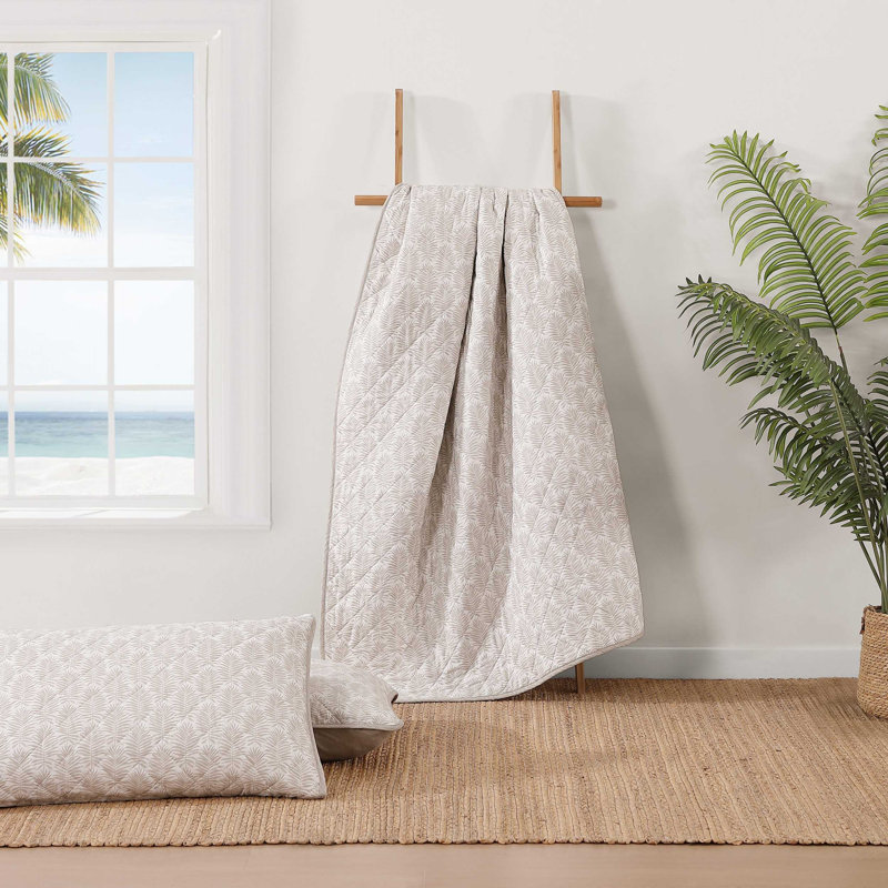 Fronds Quilt, King Quilt + 2 King Shams, Beige