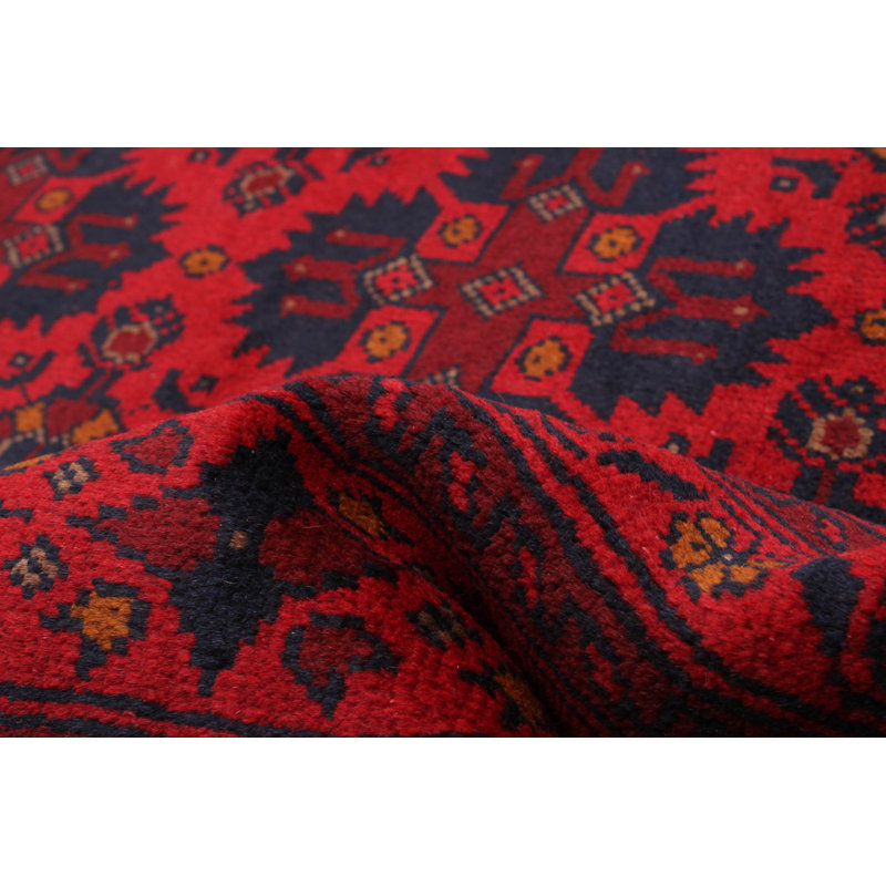 Tapis rouge Finest Esari 6 pi 9 po x 9 pi 7 po