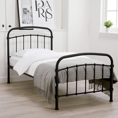 Enora Bed