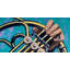 «Musician with French Horn - Modern Turquoise», reproduction encadrée