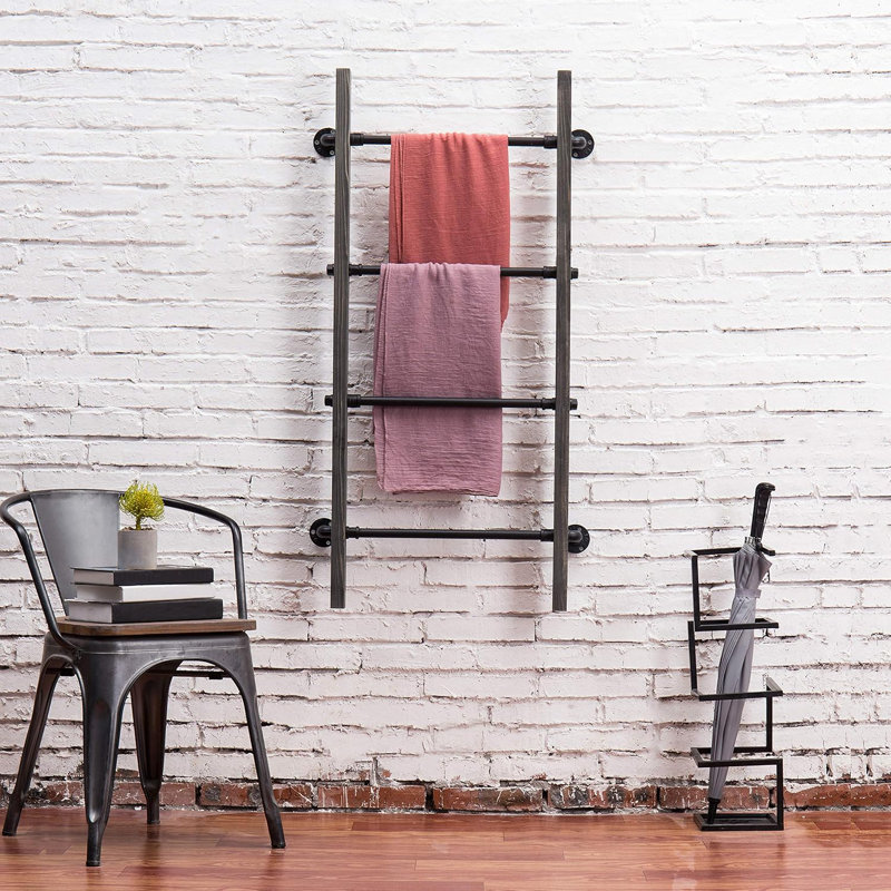 Industrial Pipe Wall-Mounted Towel Quilt Rack