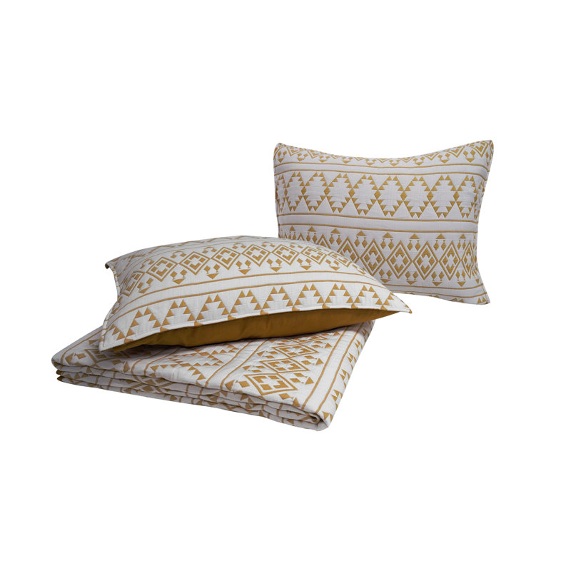 DESIGN STUDIO Kai Tribal All-Season Soft Woven Matelasse Jacquard Reversible Cotton Blend Quilt Set, Mustard