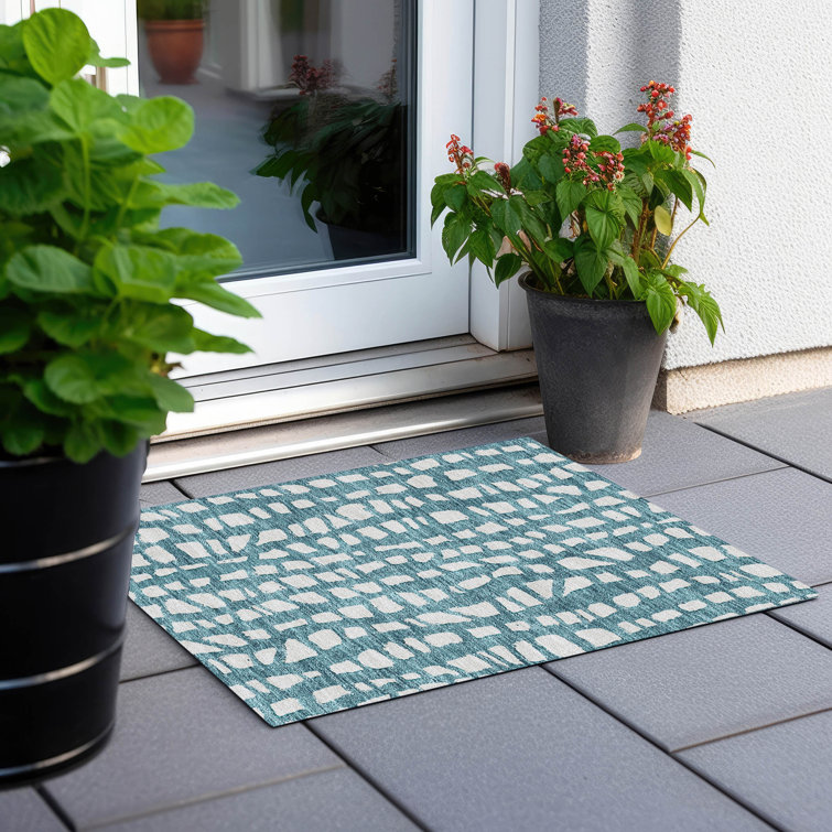 Lamanna Washable Striped Indoor / Outdoor Rug