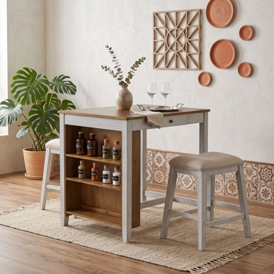 Ensemble de table de bar Farmhouse avec prise de courant intégrée, tiroirs latéraux doubles, tablettes de présentation et 2 tabourets rembourrés