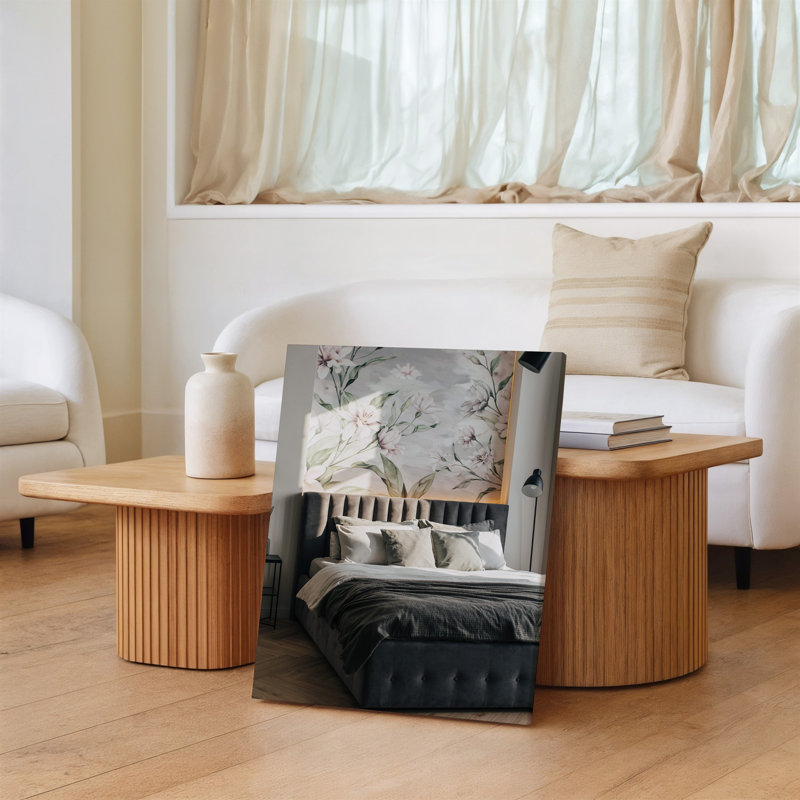 Toile une chambre à coucher scandinave moderne avec un lit tapissier gris foncé moelleux avec un ensemble d'art mural sur toile soigneusement organisé