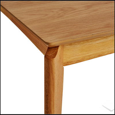 Mid-Century 6-Seater Dining Table with Rubberwood Frame and Walnut Veneer, Perfect for Modern and Classic Interiors.