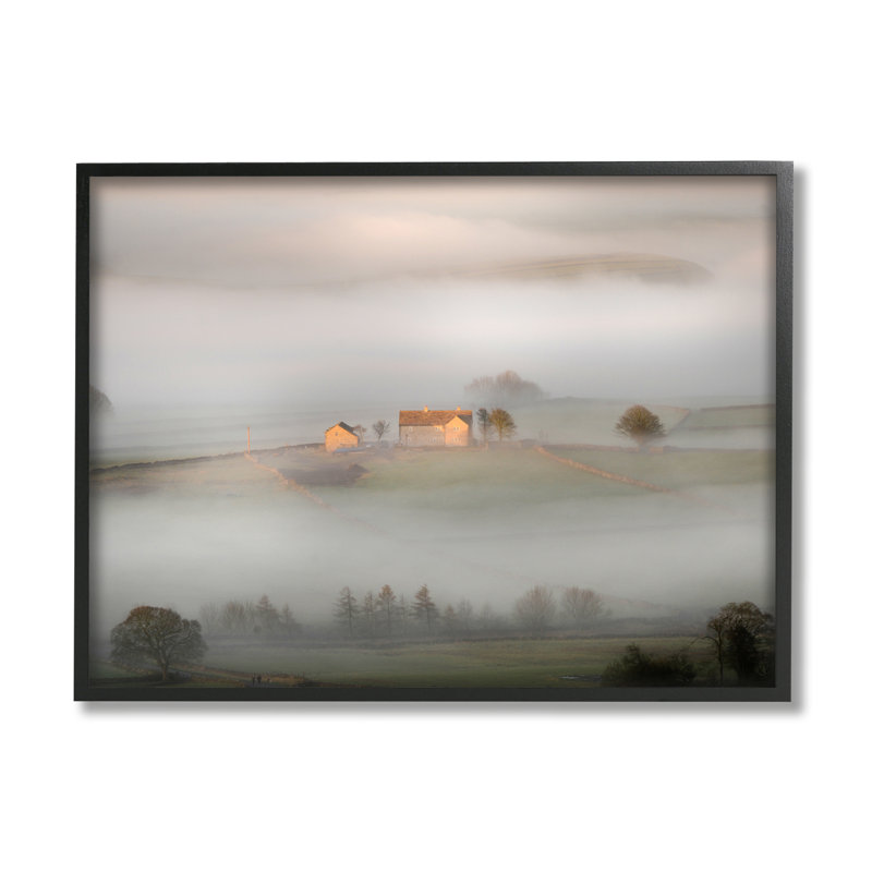 Lone Misty Cottage, H 11 po x l 14 po x P 1,5 po, Giclée encadrée noir minuit