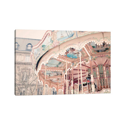 «Parisian Carousel» par Ruby and B - reproduction de photo sur toile tendue