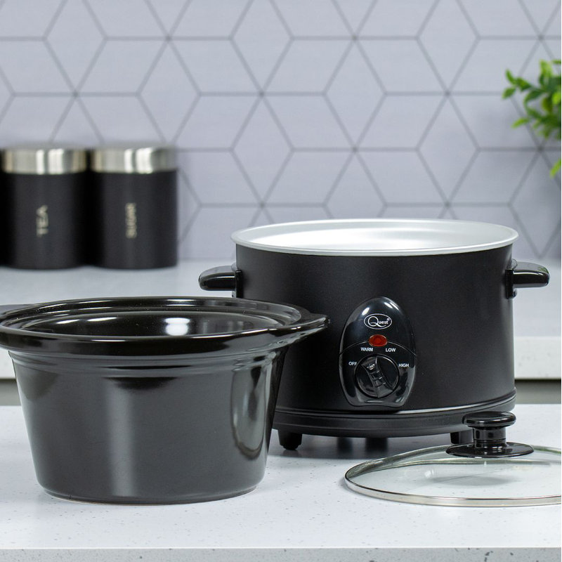 black 3.5 litre slow cooker 200w