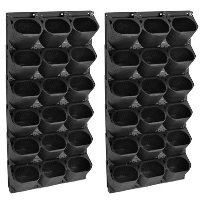 Wall-Mounted Planter With 36 Pots