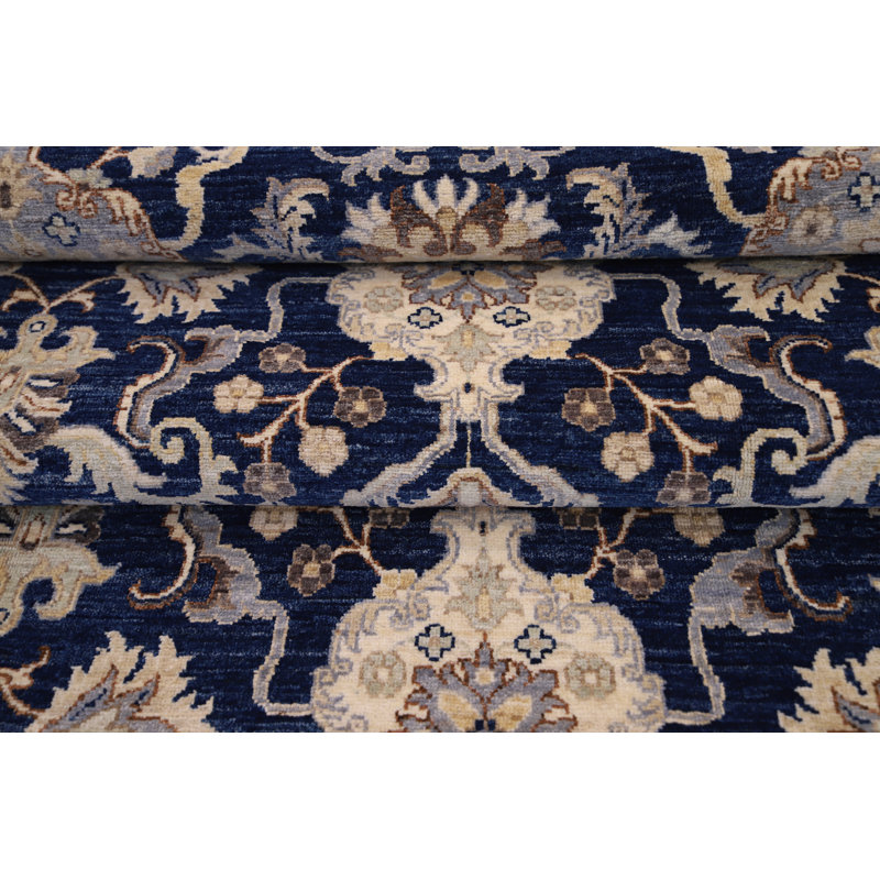 Tapis bleu marine / bleu clair / beige de haute qualité noué à la main One-of-a-Kind Ziegler