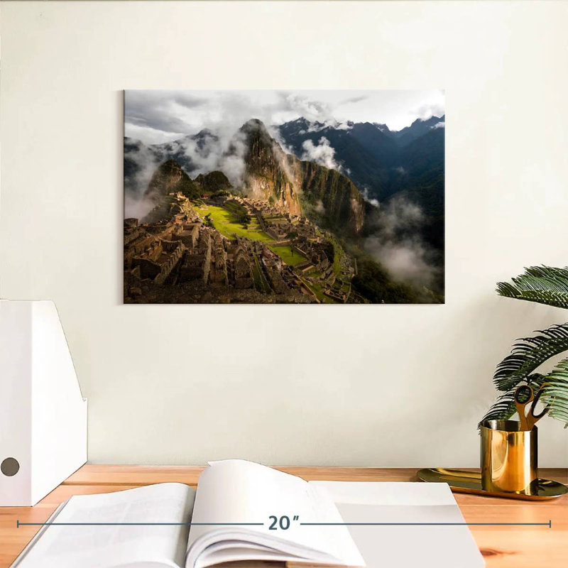 Lilie Machu Picchu Clouds
