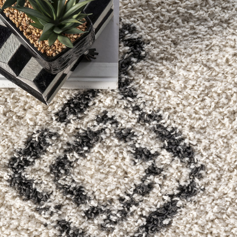 Adian Off-White Area Rug, Rectangle 4' x 6'