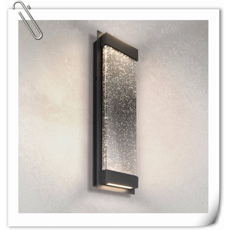 Kinnane LED Wall Light