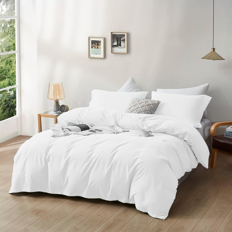  Ultra Soft Microfibre 200 TC Reversible Duvet Cover Set with Pillow Cases, White, Full Duvet Cover + 2 Standard Shams