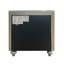 Table de chevet beige en velours pour un décor de chambre à coucher élégant avec tiroirs et rangement pratique