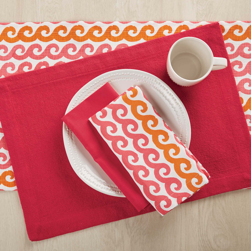  Fuchsia Waves Printed Table Runner