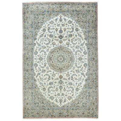 Tapis oriental crème rétro à motif floral traditionnel 6 pi 5 po x 9 pi 7 po