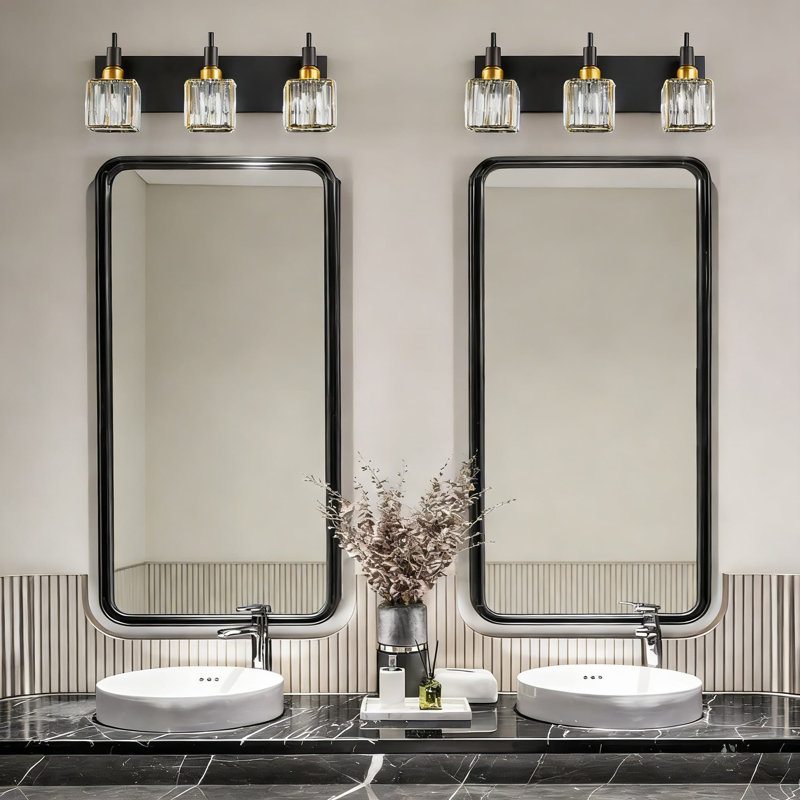 Luminaire de meuble-lavabo moderne en cristal avec finition laiton, applique murale 3 lumières, abat-jour carré, à intensité variable et réglable pour l'éclairage du miroir de salle de bain