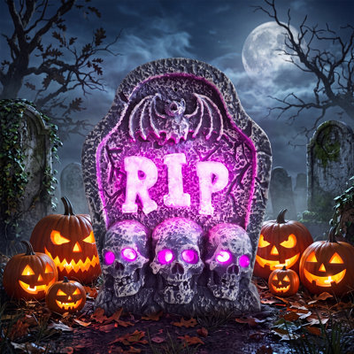 Outdoor Halloween decorations