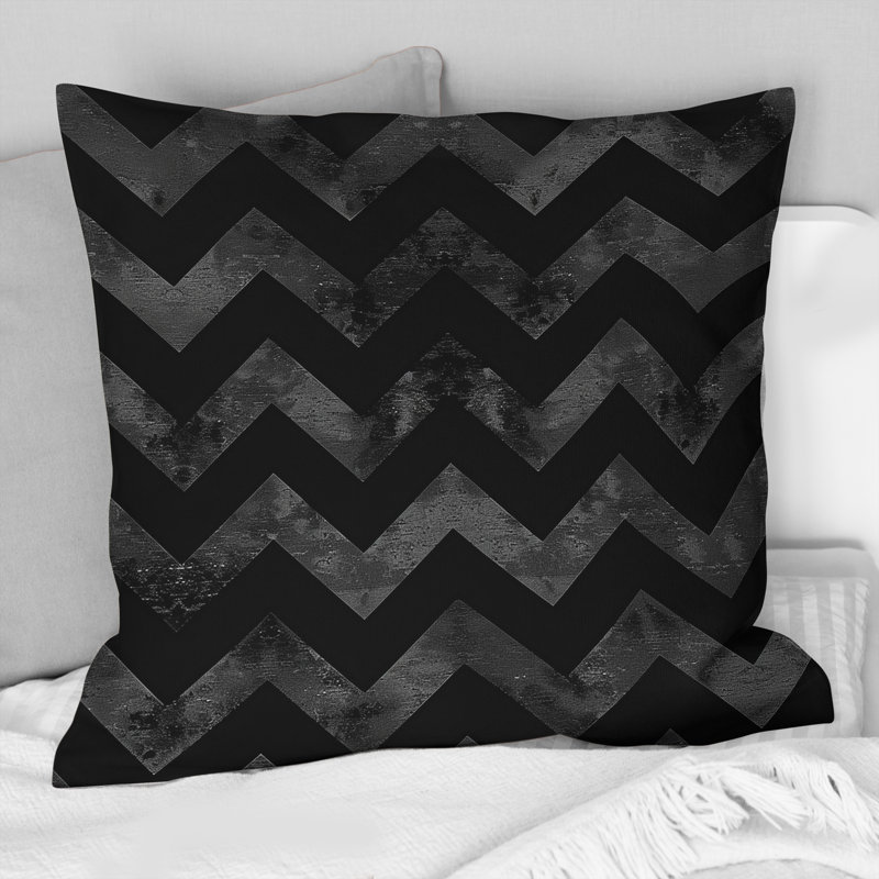 Chevron Flow I - Coussin décoratif à chevrons, H 16 po x l 16 po, Noir, noir, noir, noir