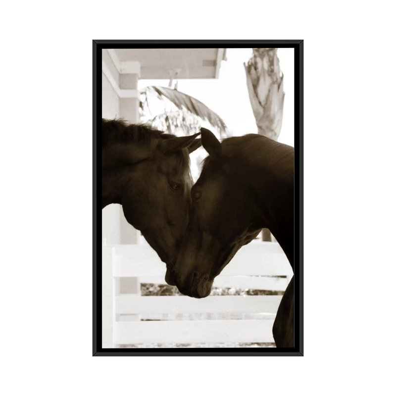 « good friends », reproduction de photo sur toile, H 26 po x l 18 po x P 1,5 po, Toile avec cadre noir, Pas de tapis