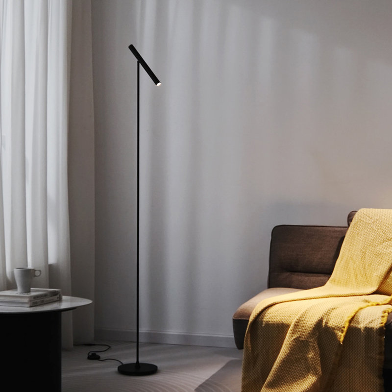 Lampe sur pied à DEL noire