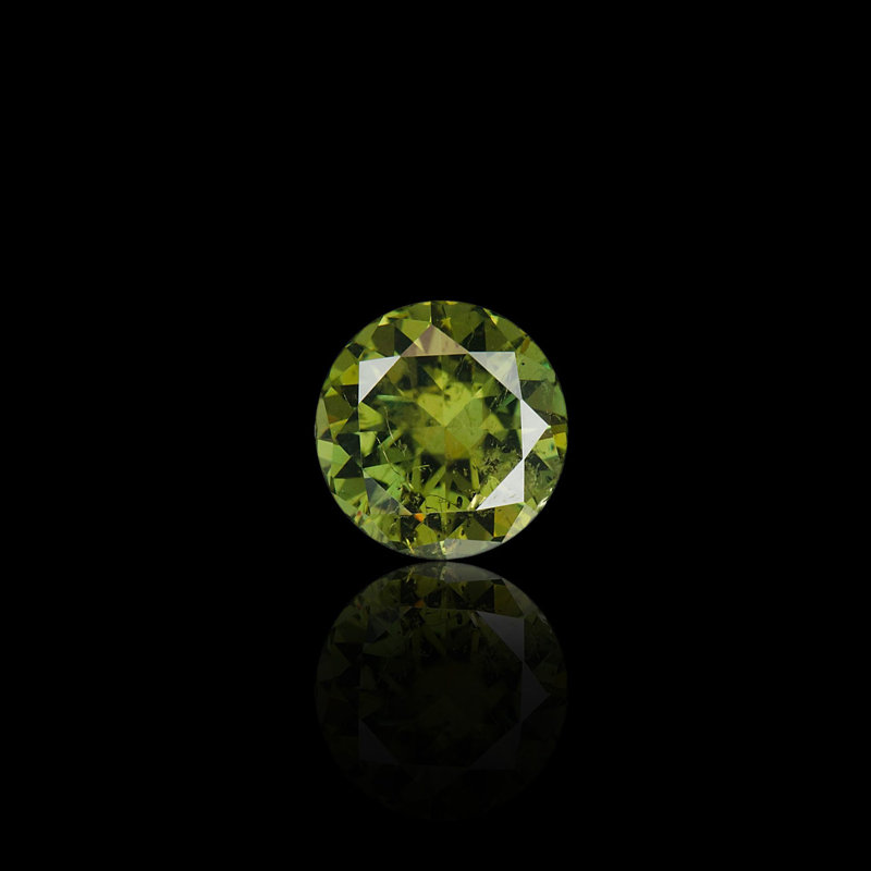 Grenat demantoïde taille brillant 12,57 carats certifié GIA