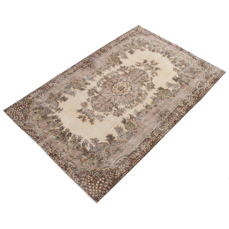 Tapis beige Antalya Vintage 6 pi 4 po x 9 pi 10 po