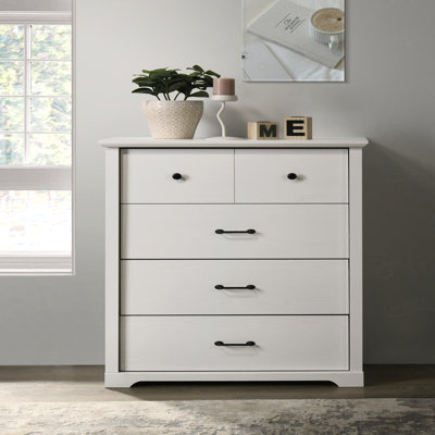 32"W 4-Drawer Chest with Handles by Red Barrel Studio