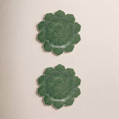 Geranium Charger