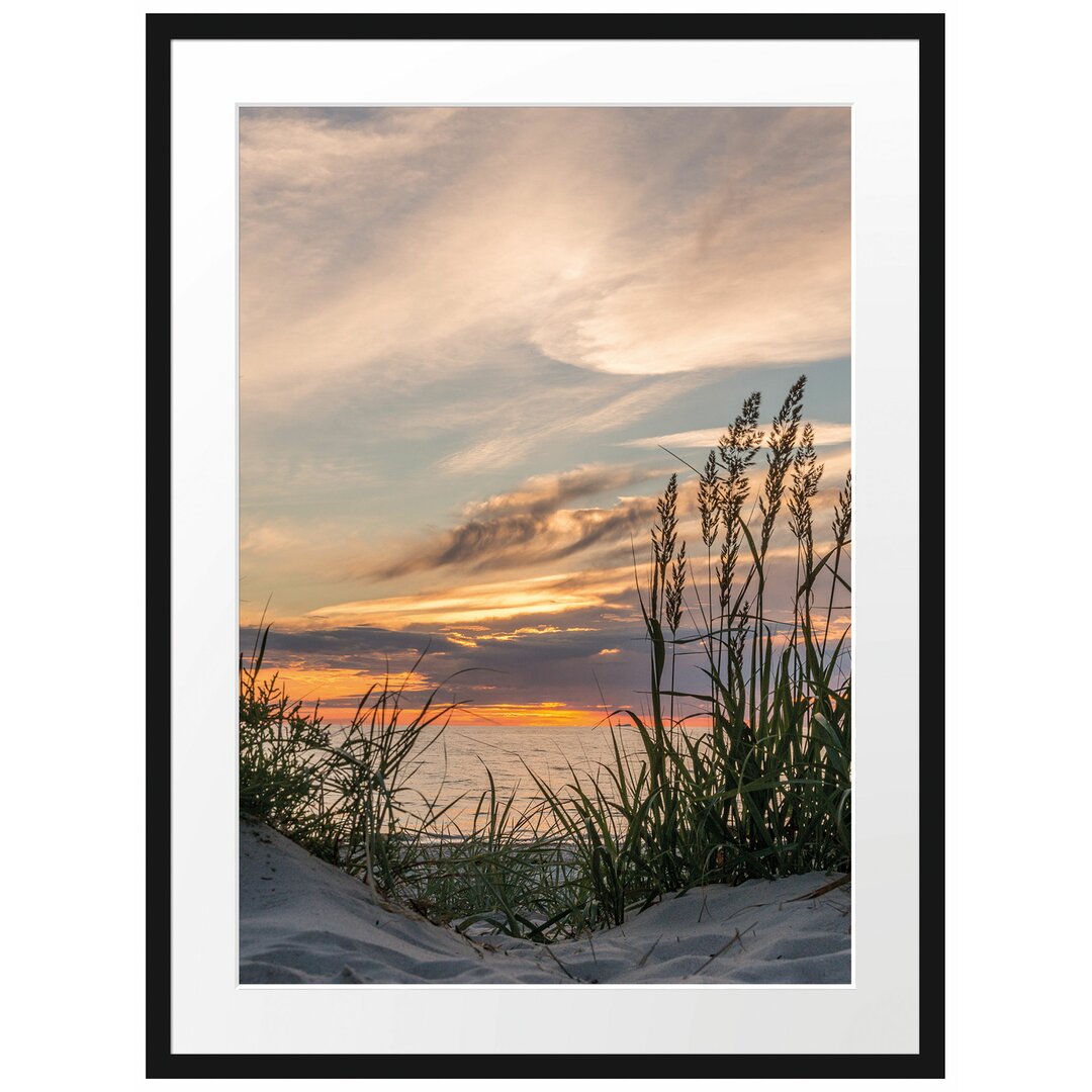 Gerahmtes Poster Sanddünen mit Gras