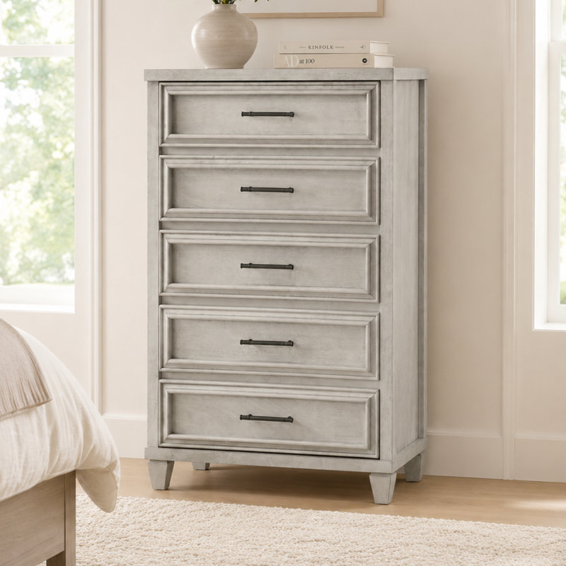 Cashin 28.7" W Traditional Solid Wood Gray 5 Drawer Chest, Anti White