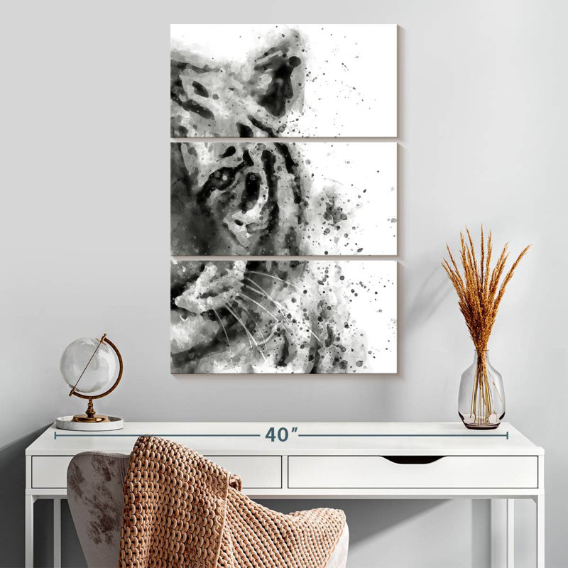 Brampt Tiger At Attention, 32" H x 20" W